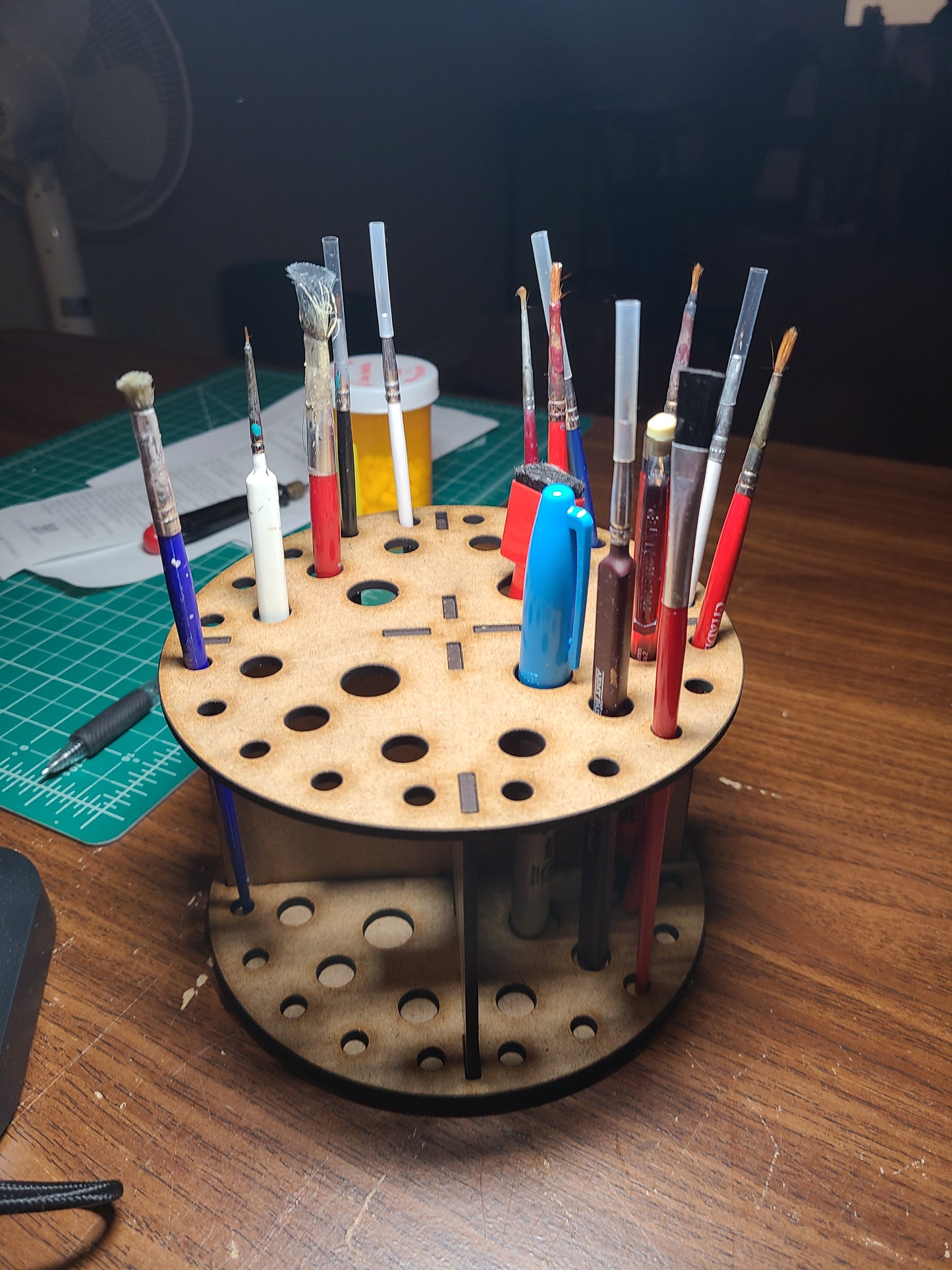 Paint Brush Holder Organizer