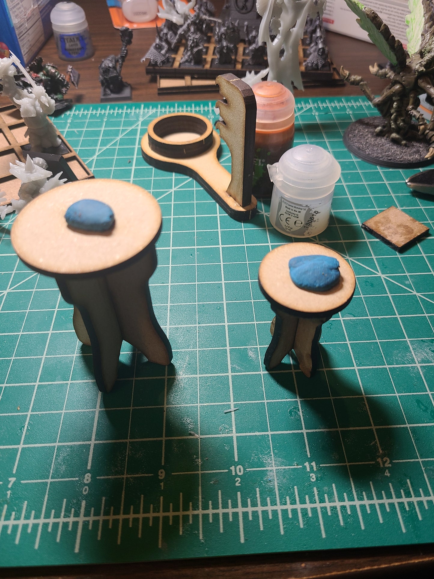 Basic Paint Stand